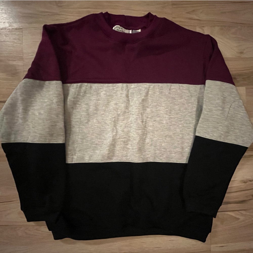 Vintage Sarah Bentley NWT Tri-Tone Sweater: Burgundy, Gray, Black. Size P/M